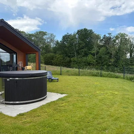 Sea View House With Sauna & Hot Tub For 8 Holiday home *